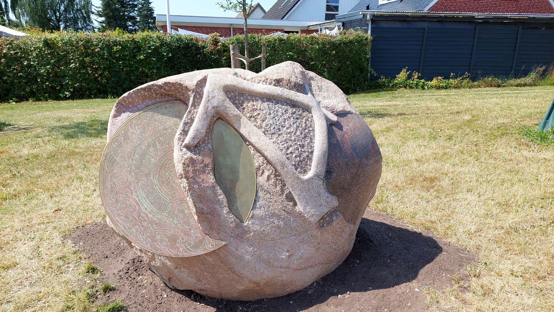 Neuer Runenstein in Jelling