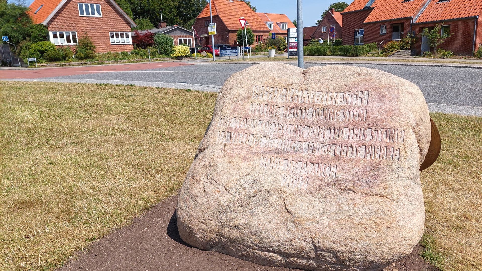 Neuer Runenstein in Jelling